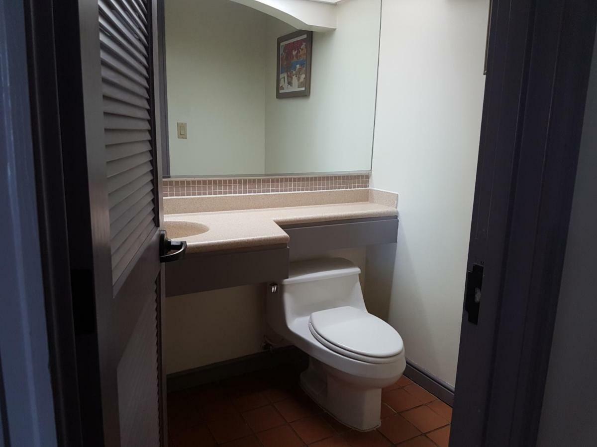 Hotel Santa Fe Tamuning Εξωτερικό φωτογραφία
